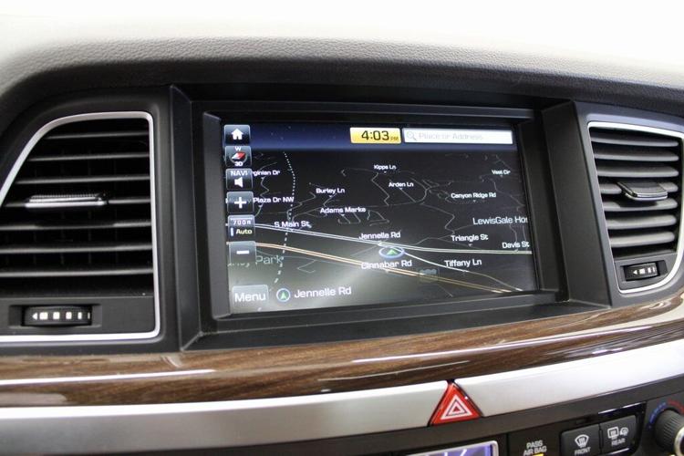 2018 Victoria Black Genesis G80 3.8